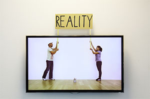 Nika Oblak & Primoz Novak, Reality is Out, kinetische Video-Installation
